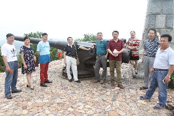 参观日俄战争遗址 参观日俄战争遗址