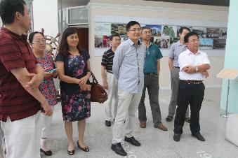 参观大连理工大学校史陈列馆 参观大连理工大学校史陈列馆